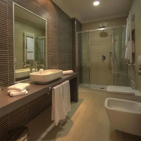 Point Hotel